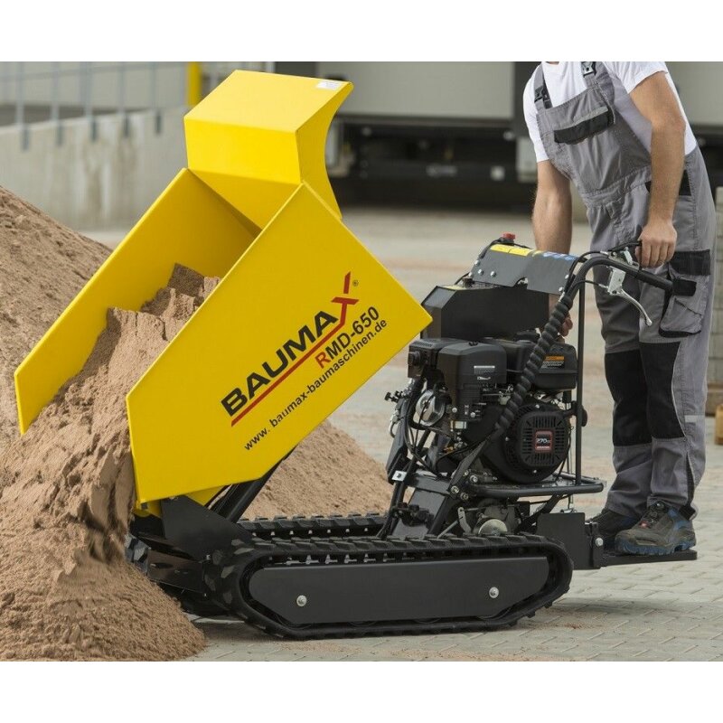 Motocarriola trasporter cassone dumper idraulico Baumax RMD650 uomo a bordo